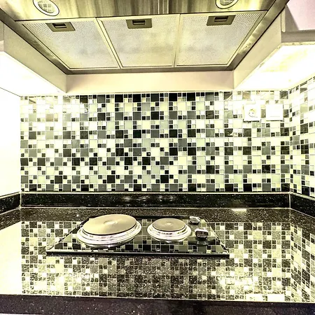 Sophisticated 2Br Surabaya Apartment At Via Tower Ciputra World By Le Ciel Hospitality Exterior photo
