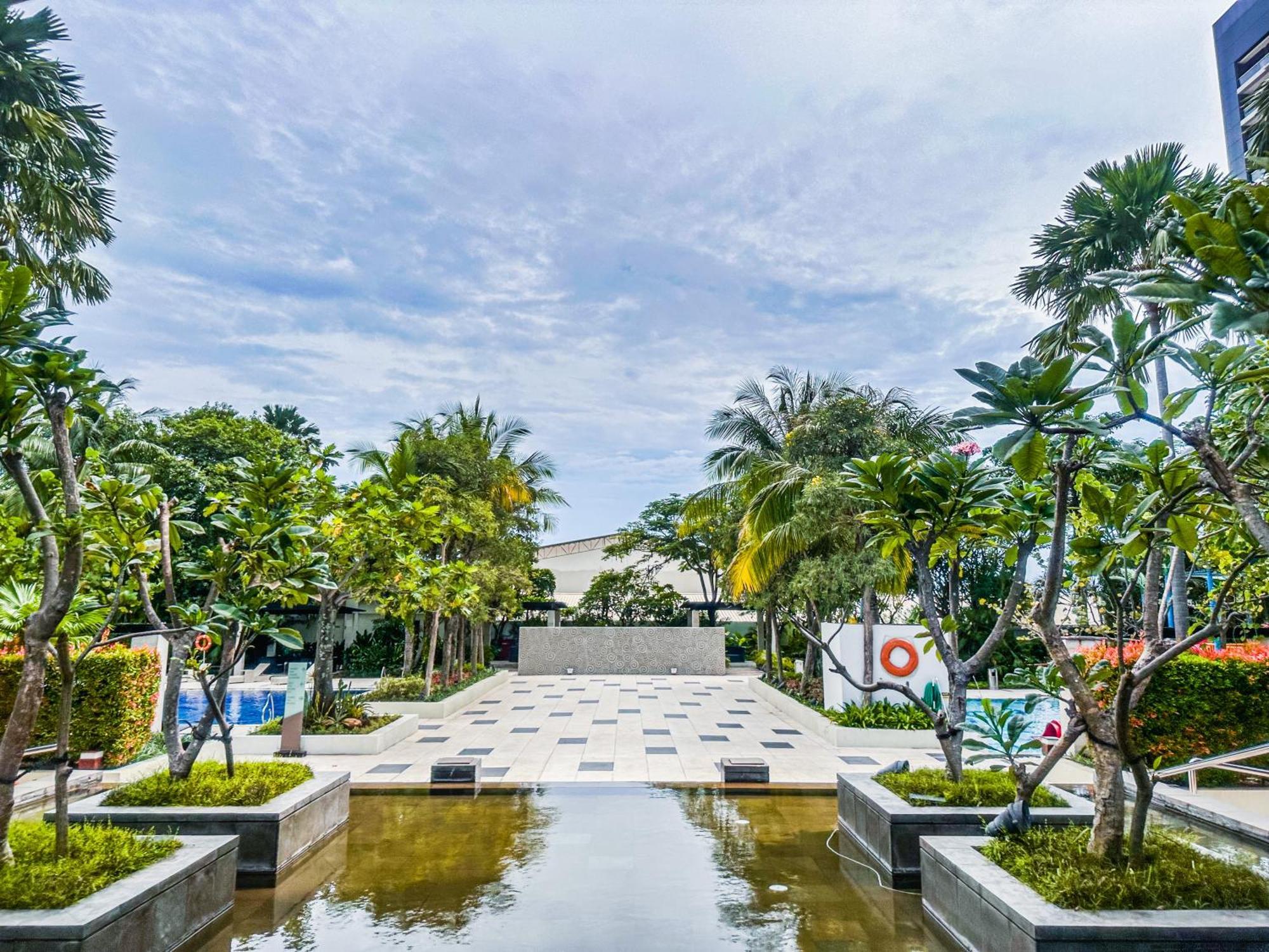 Sophisticated 2br At Via Tower Ciputra World By Le Ciel Hospitality Apartment *