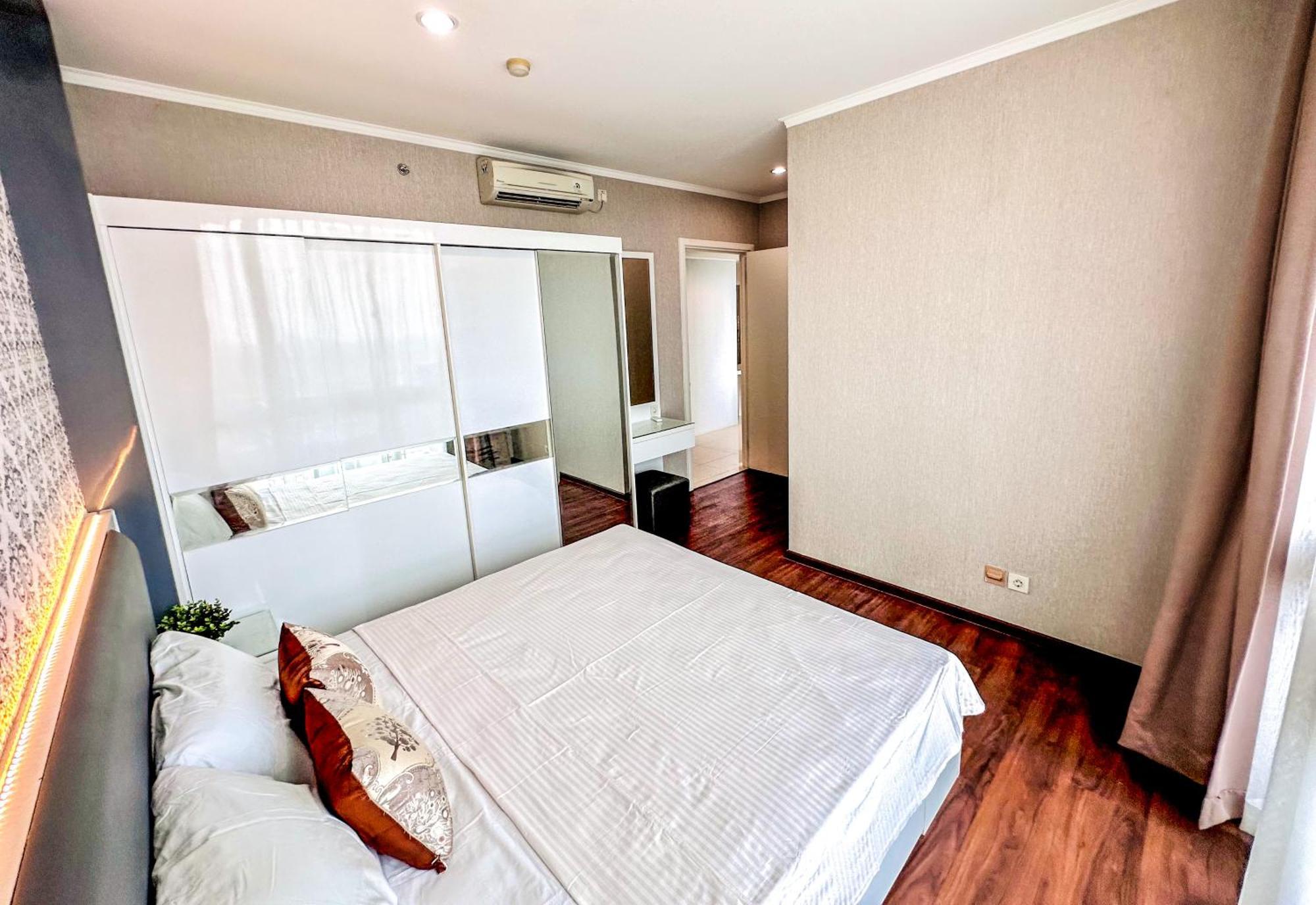 Sophisticated 2br At Via Tower Ciputra World By Le Ciel Hospitality