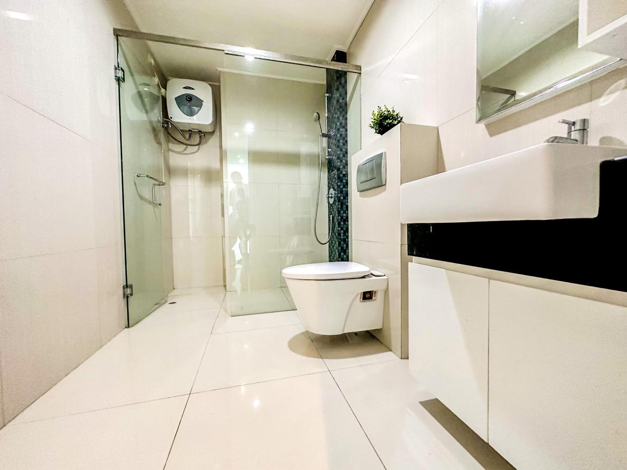 Apartment Sophisticated 2br At Via Tower Ciputra World By Le Ciel Hospitality *