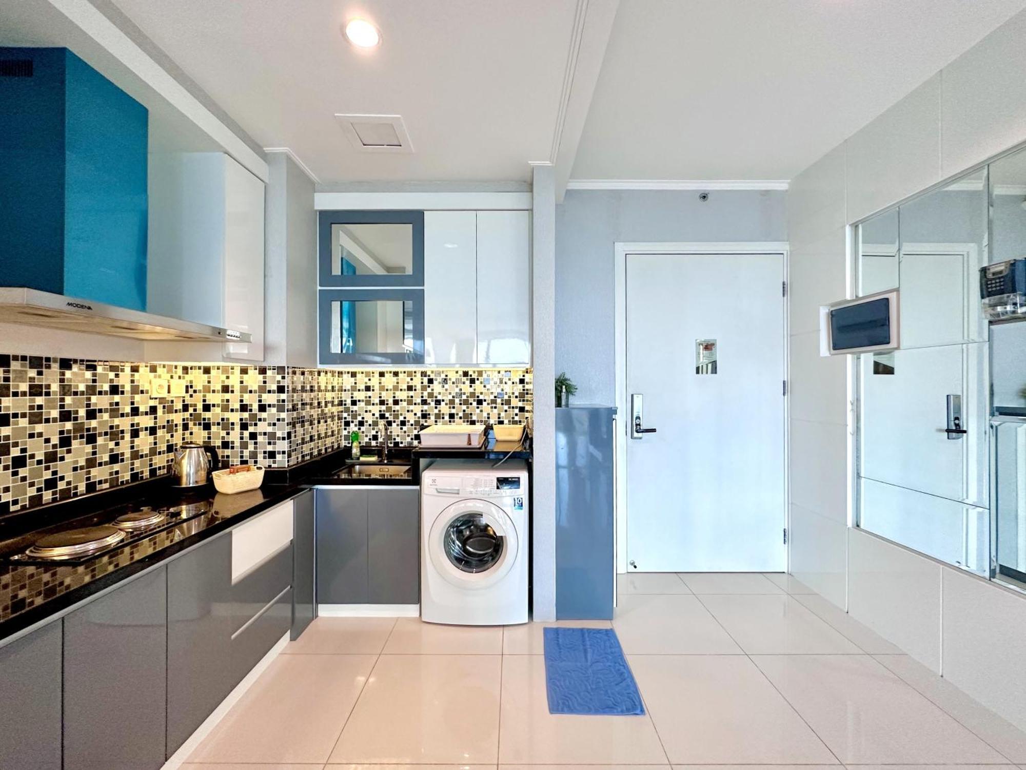 Sophisticated 2br At Via Tower Ciputra World By Le Ciel Hospitality Apartment